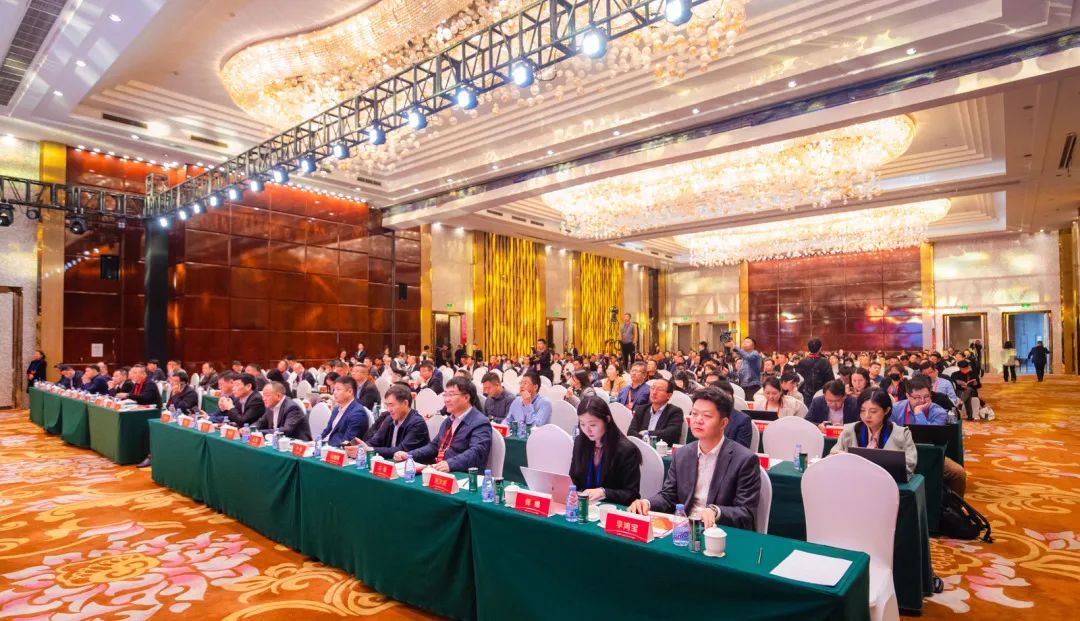 时在中春 链蕴朝气丨必发bf88受邀亮相第一届中国酒类物流供给链产业年会